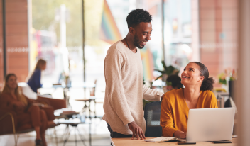 businessman-and-businesswoman-having-informal-meet-2021-09-03-01-47-47-utc businessman-and-businesswoman-having-informal-meet-2021-09-03-01-47-47-utc