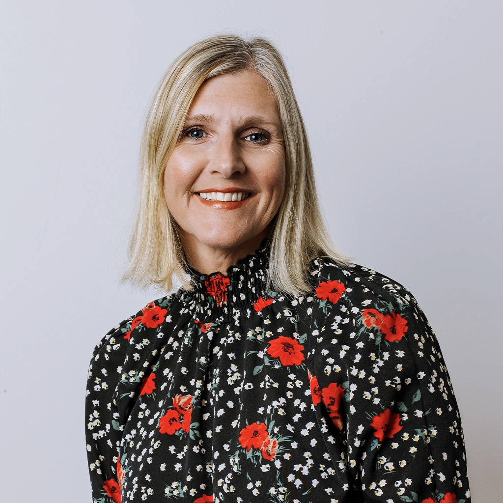 Suzanne Day
